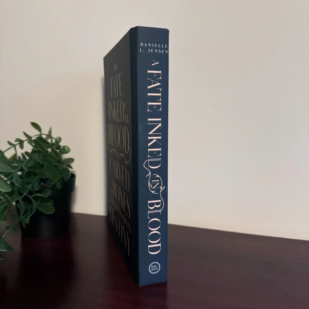 💋 Probably Smut A Fate Inked In Blood Danielle L Jensen - Picture 4 of 4